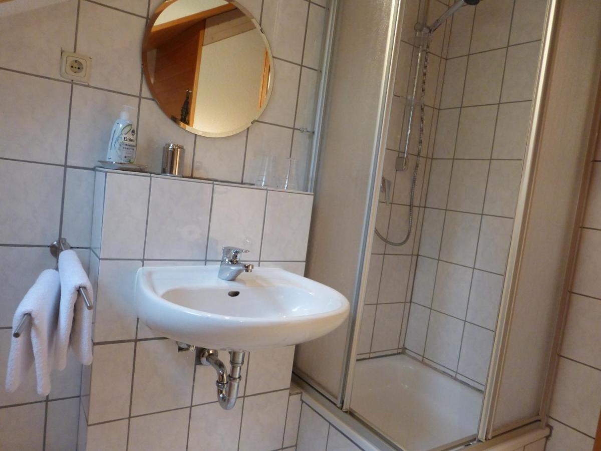 Ferienwohnungen Hof Heiderich Oberzent Esterno foto