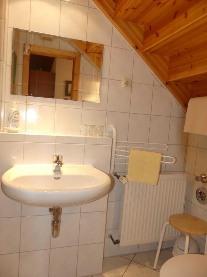 Ferienwohnungen Hof Heiderich Oberzent Esterno foto