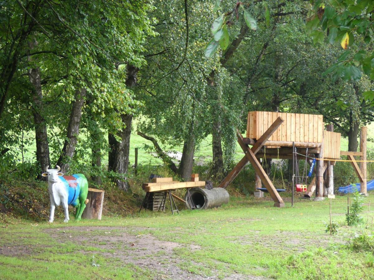 Ferienwohnungen Hof Heiderich Oberzent Esterno foto